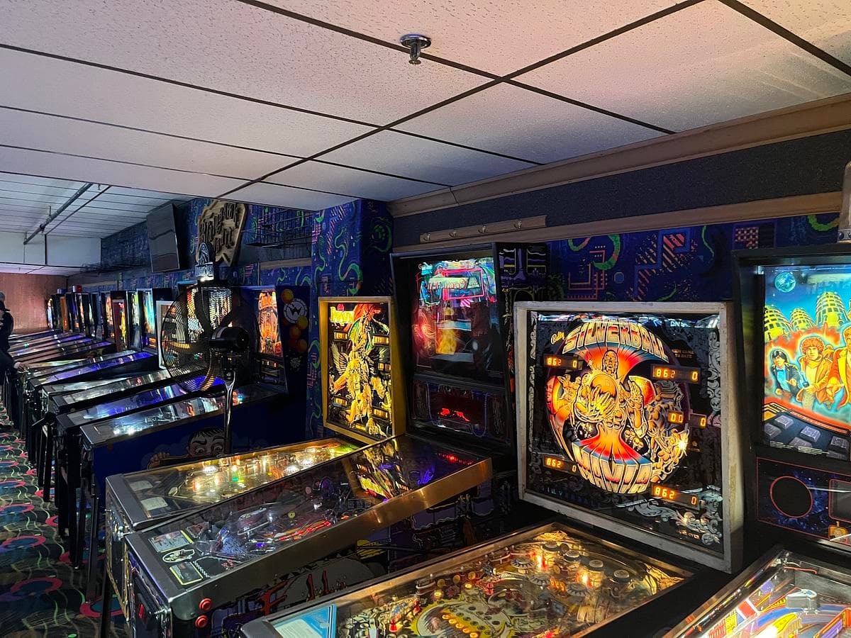 Blainbrook Entertainment Center photo 3