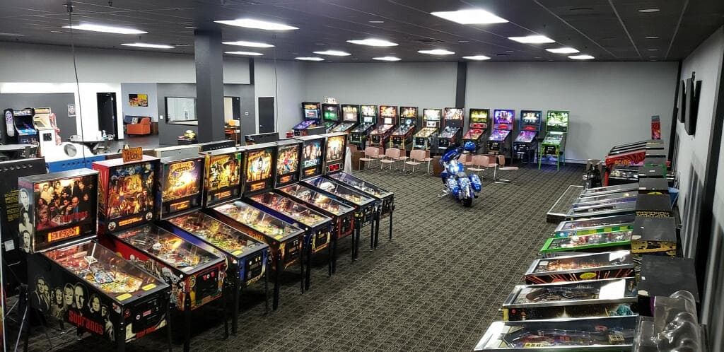 Captain's Arcade Showroom photo 1
