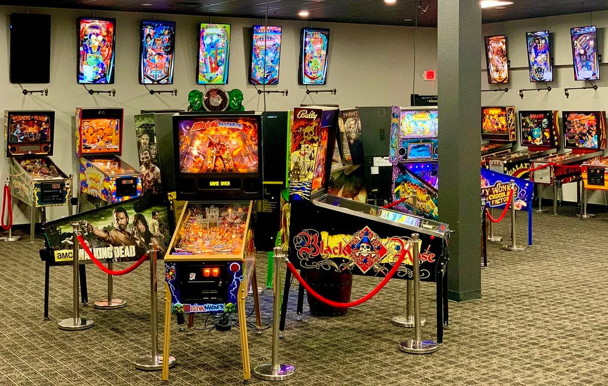 Captain's Arcade Showroom photo 2