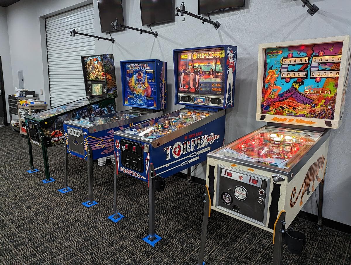 Captain's Arcade Showroom photo 7