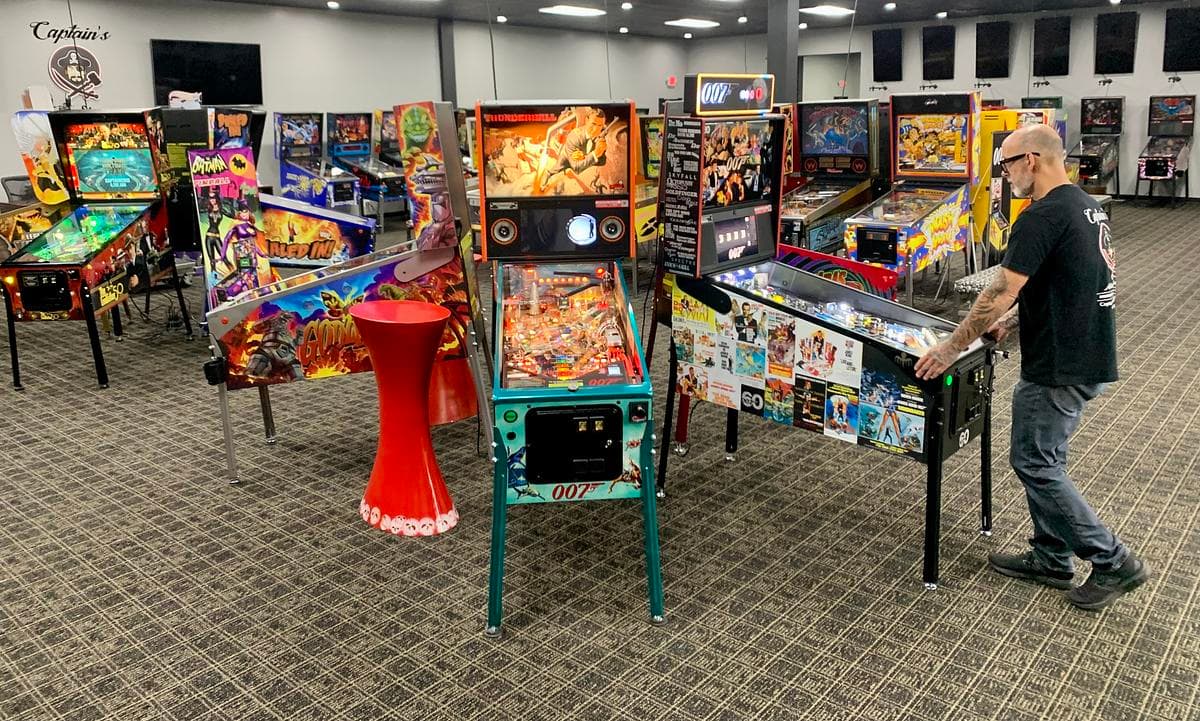 Captain's Arcade Showroom photo 9