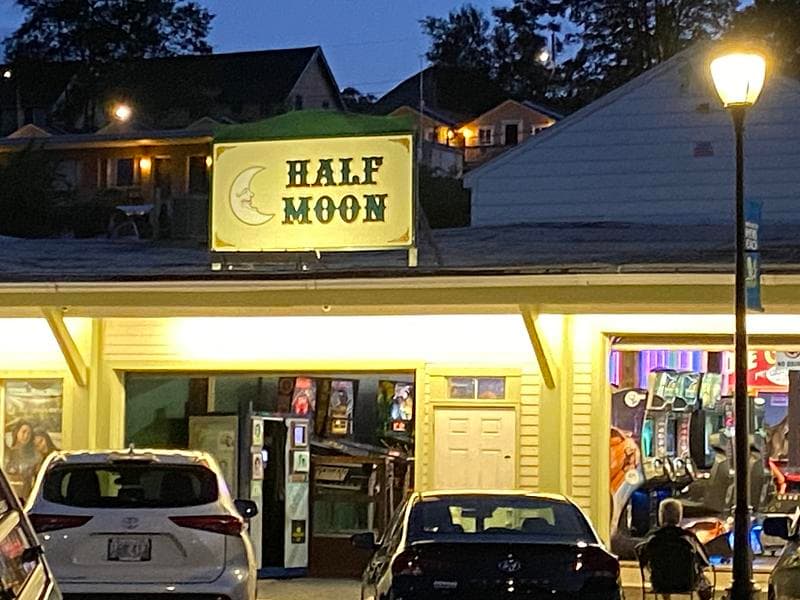 Half Moon Penny Arcades photo 5
