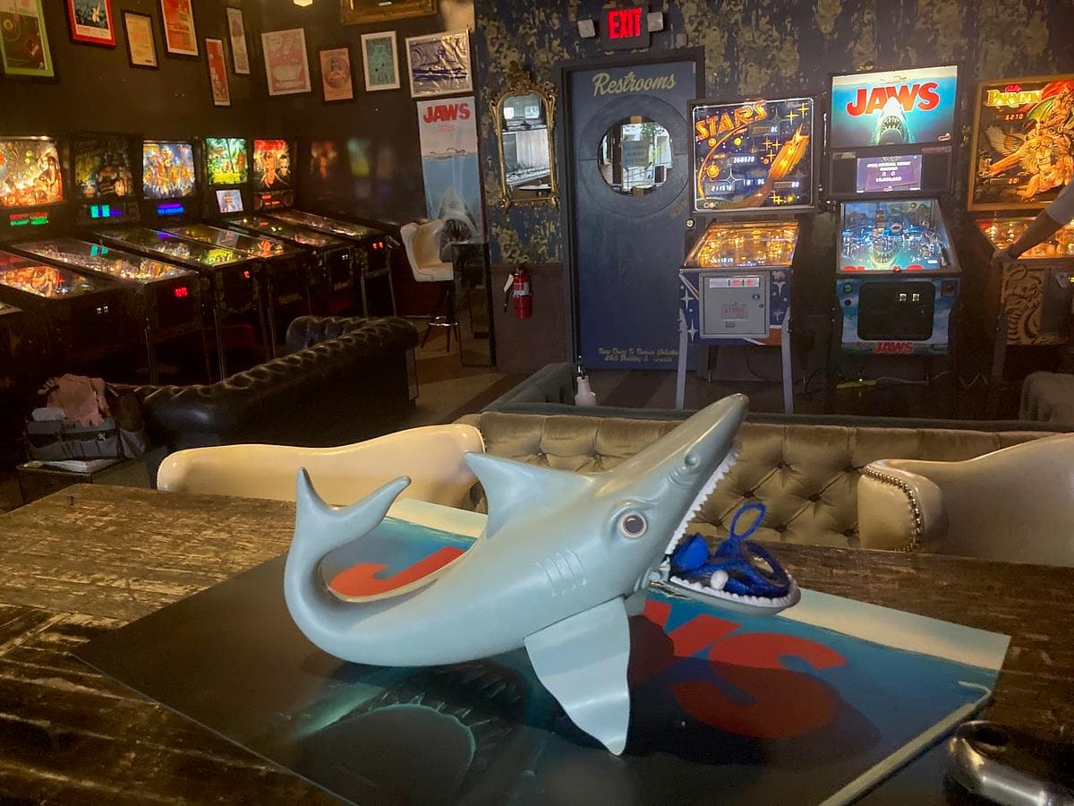 Little Dipper Lounge photo 4