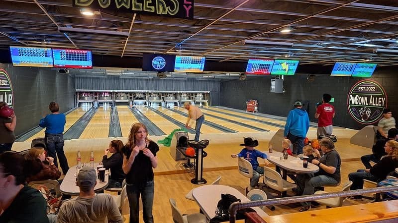 PinBowl Alley photo 9