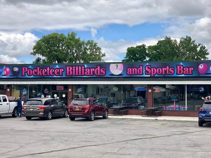 Pocketeer Billiards and Bar photo 5