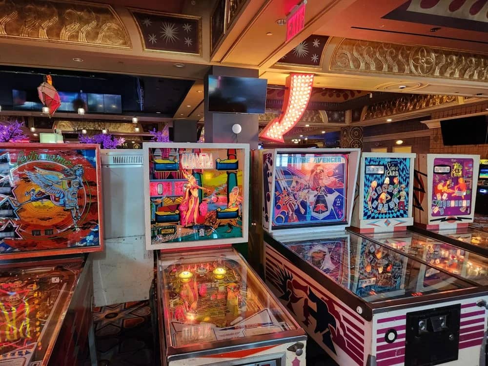 Lucky Snake Arcade & Sports Bar